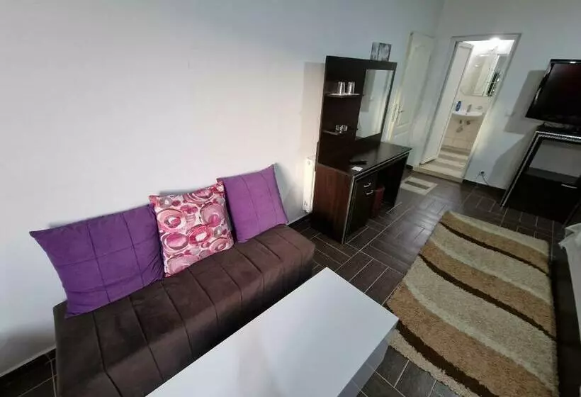 هتل Yal Restaurant