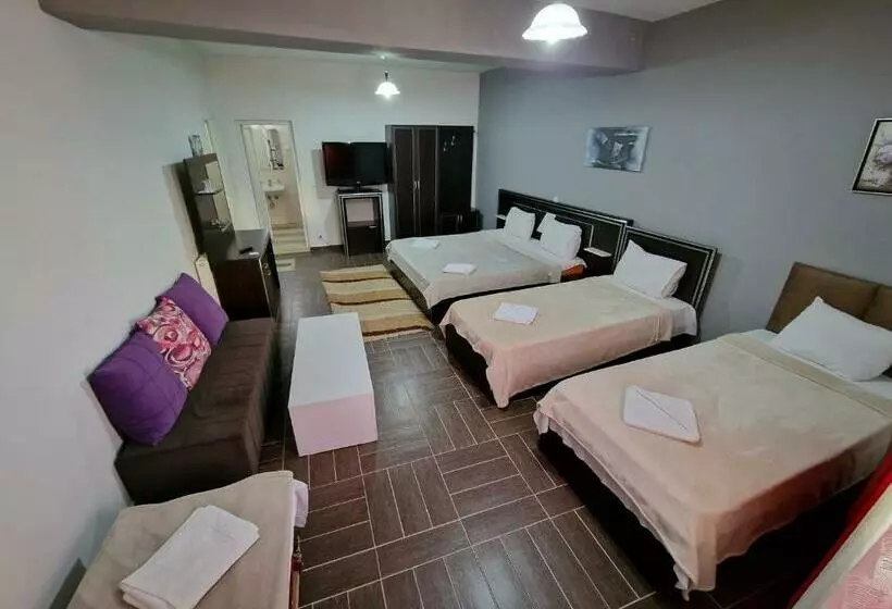 هتل Yal Restaurant