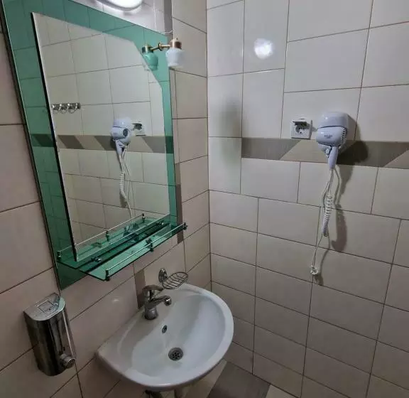 هتل Yal Restaurant