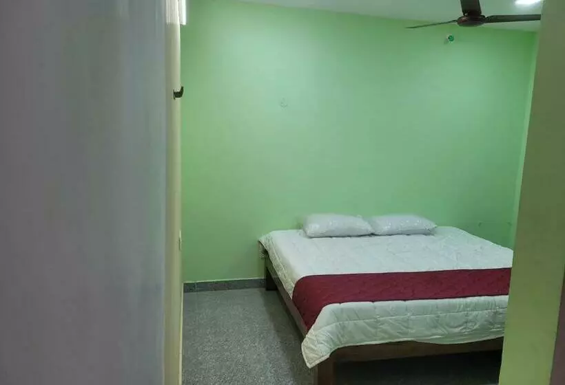 هتل French Park Inn