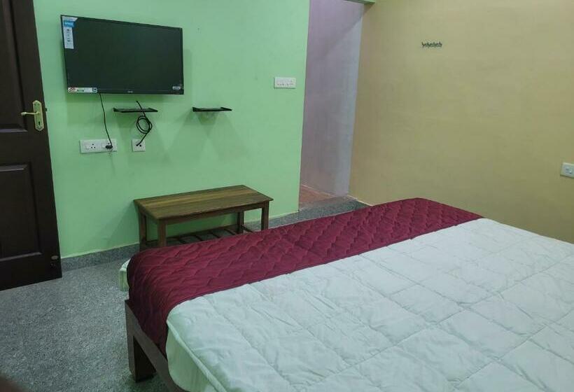 فندق French Park Inn