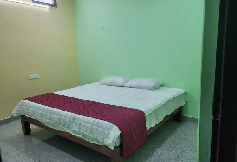 هتل French Park Inn