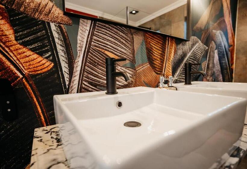 هتل Wagyu Mountain Lodge