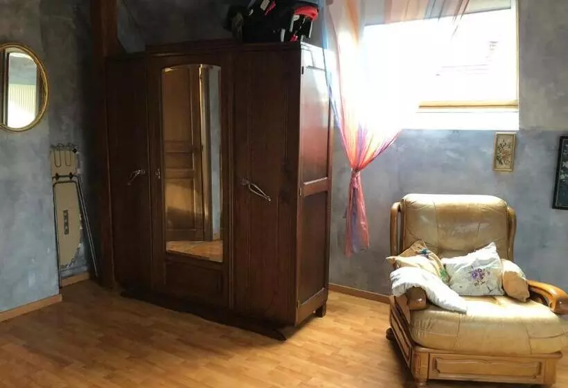 ペンション Maison D’hôtes Au Pied Du Château