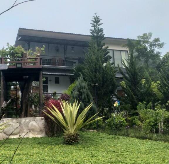 אתר נופש The Ozone Station