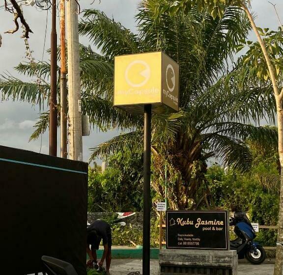 Hostel My Capsule Canggu