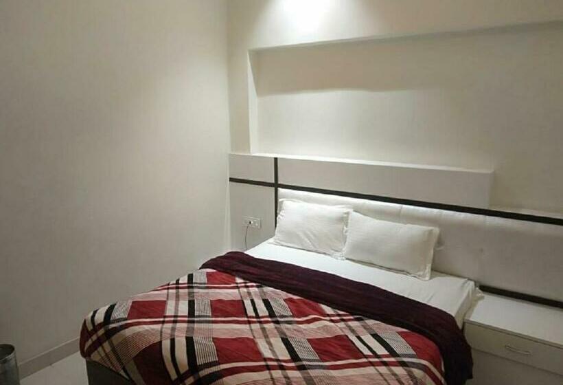 בית מלון כפרי Gurmehar Residency, Amritsar