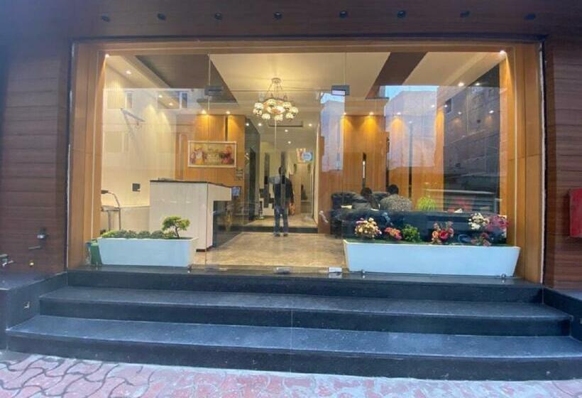 בית מלון כפרי Gurmehar Residency, Amritsar