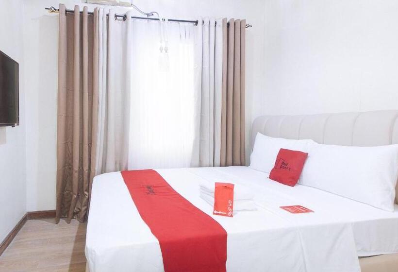 Hotel Reddoorz Plus @ Cuarto Verde Staycation