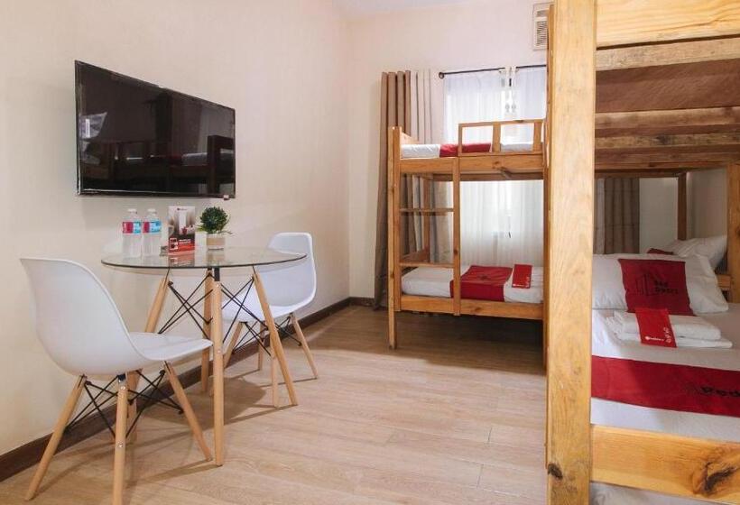 Hotel Reddoorz Plus @ Cuarto Verde Staycation