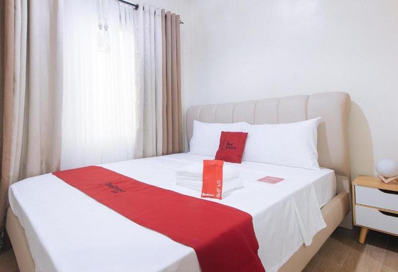 Hotel Reddoorz Plus @ Cuarto Verde Staycation