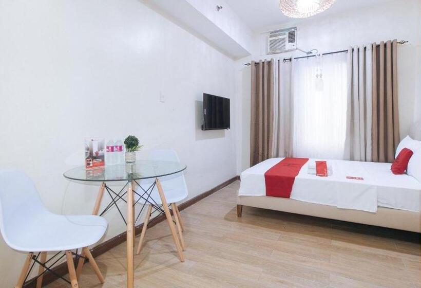 Hotel Reddoorz Plus @ Cuarto Verde Staycation