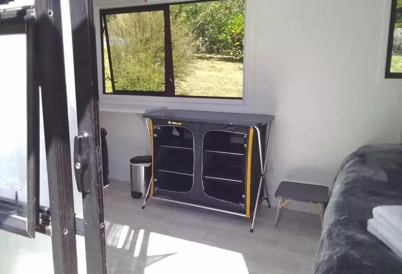 ペンション Cable Bay Farm