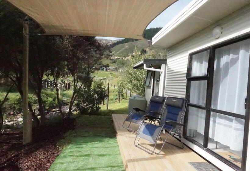 ペンション Cable Bay Farm