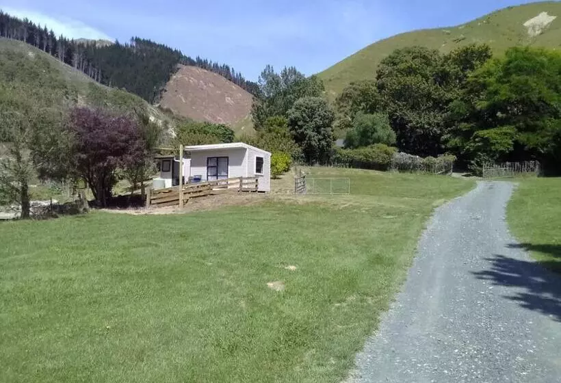 ペンション Cable Bay Farm