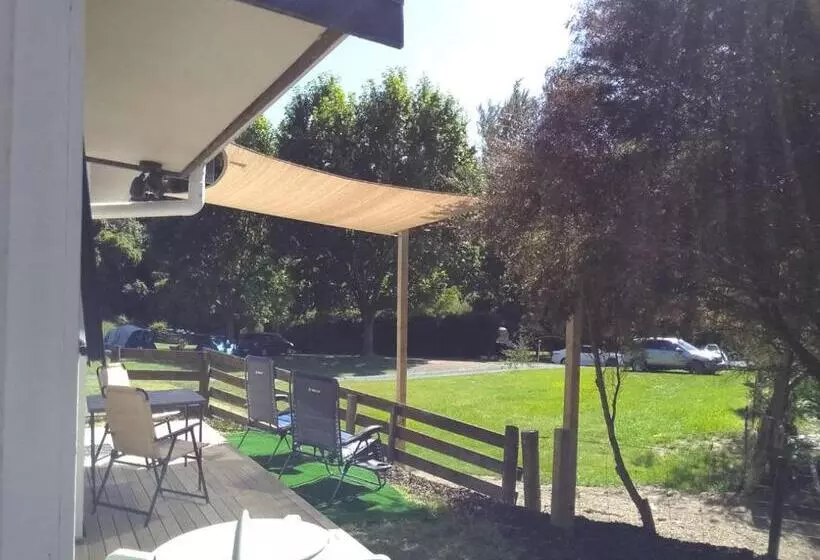 ペンション Cable Bay Farm