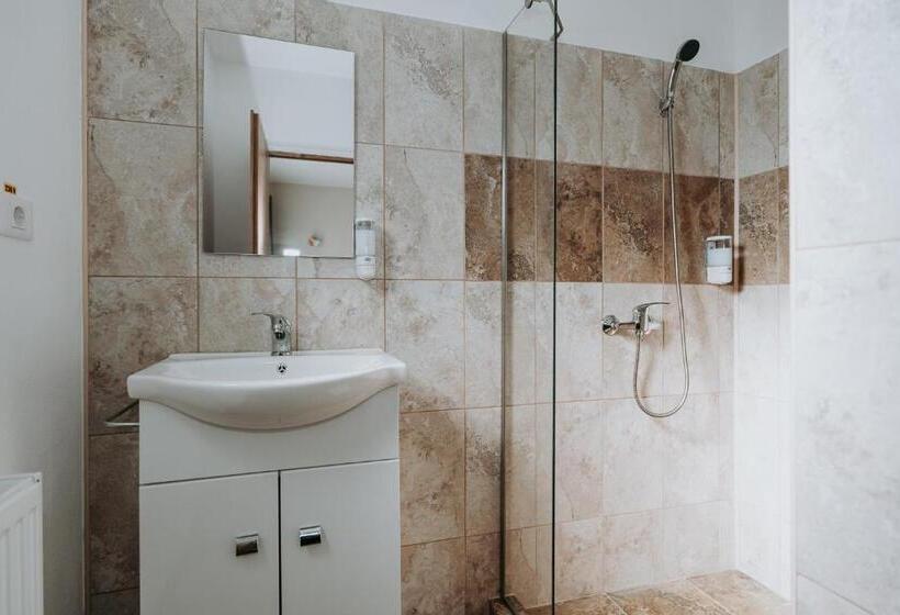 ペンション Casa Almi