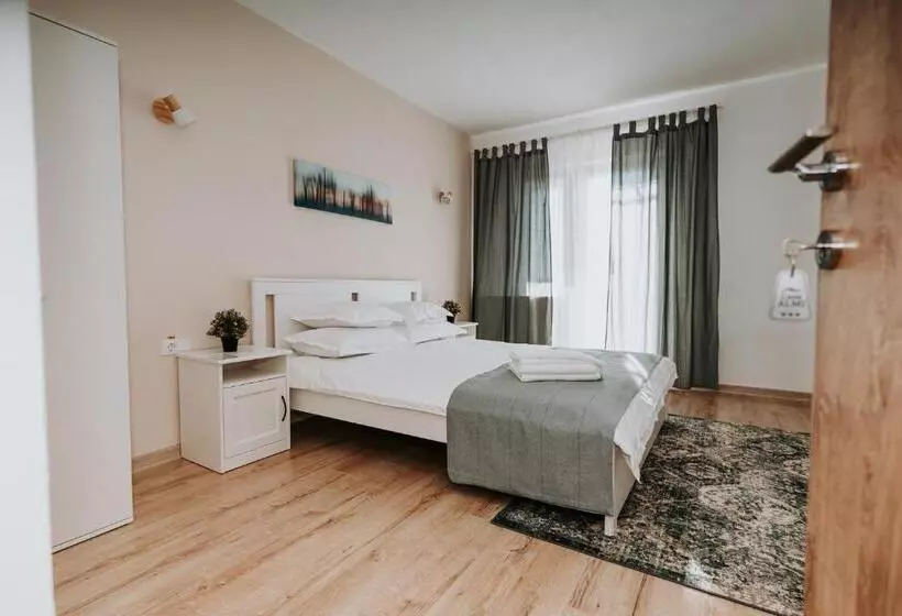 ペンション Casa Almi