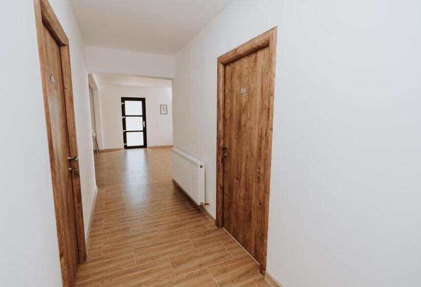 ペンション Casa Almi