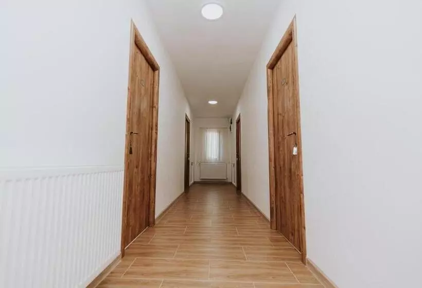 ペンション Casa Almi