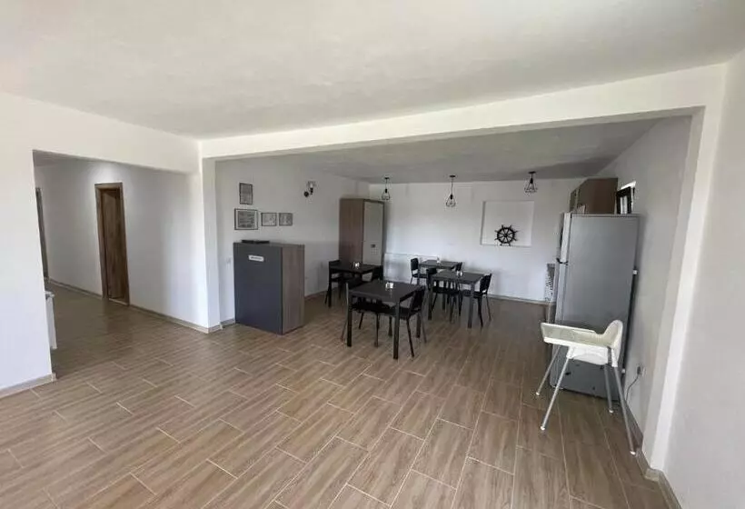 ペンション Casa Almi