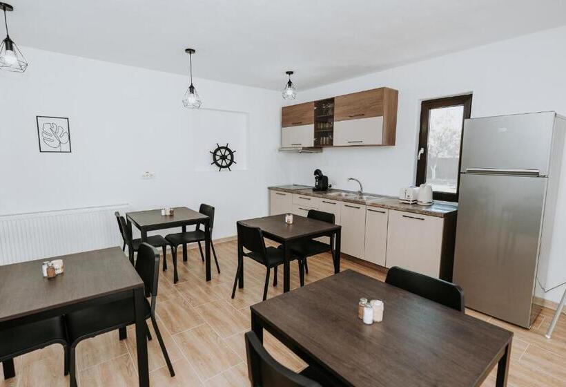 ペンション Casa Almi