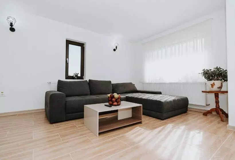 ペンション Casa Almi