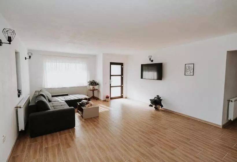 ペンション Casa Almi