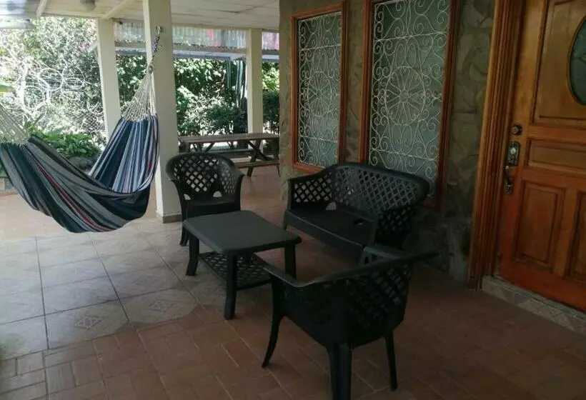 ペンション Gaia Lodge