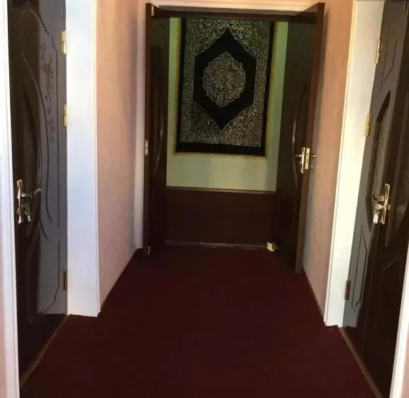 پانسیون Tohir Ota Guest House