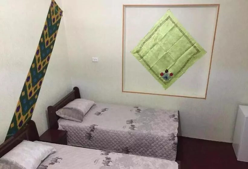 پانسیون Tohir Ota Guest House