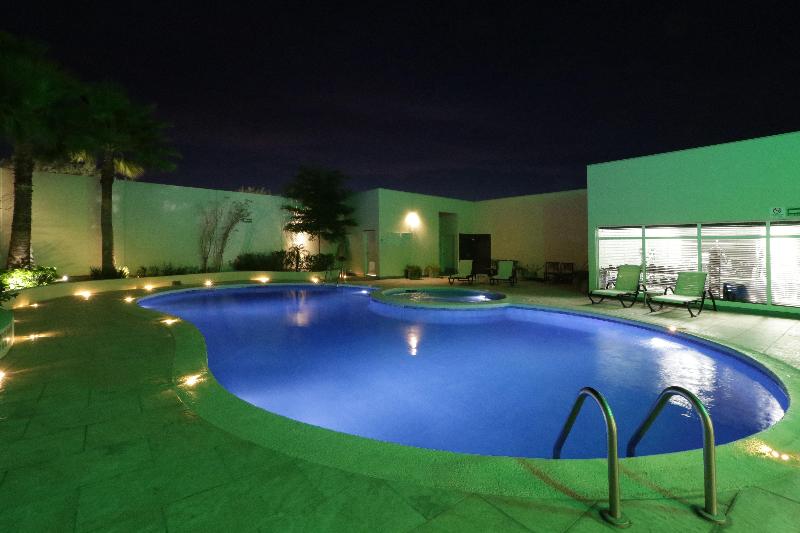 Holiday Inn Hotel & Suites Hermosillo Aeropuerto, An Ihg