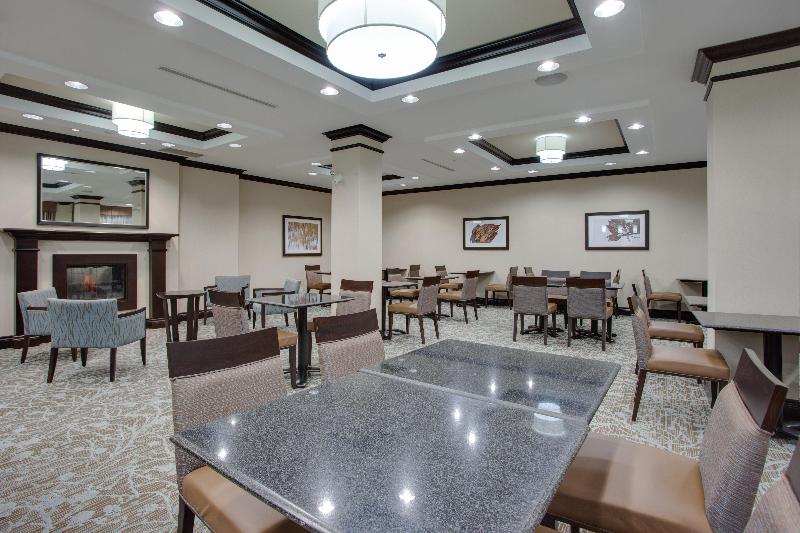 فندق Holiday Inn Express & Suites Ottawa East Orleans, An Ihg