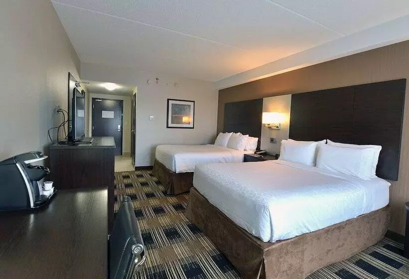 Hotel Holiday Inn Express & Suites Ottawa East Orleans, An Ihg