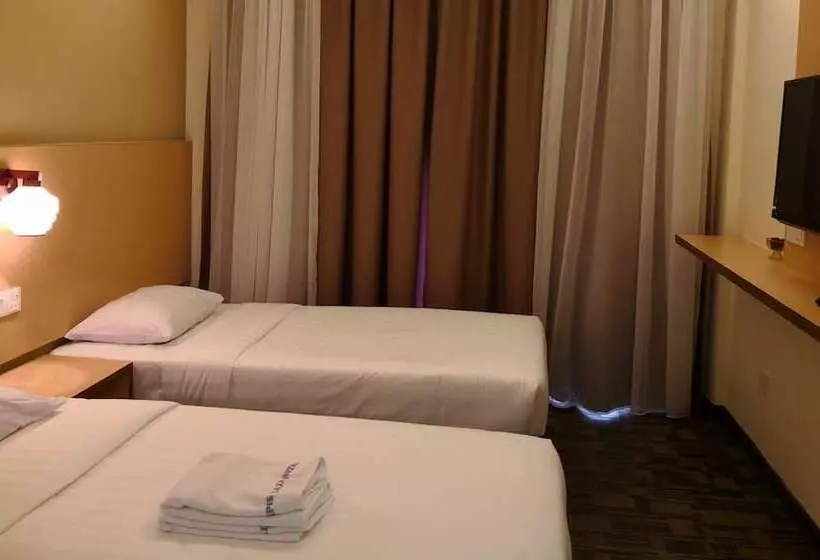 ホテル Lipis Plaza