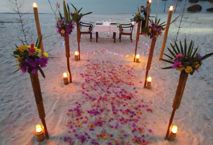 酒店 Lorin Beach Resort Belitung