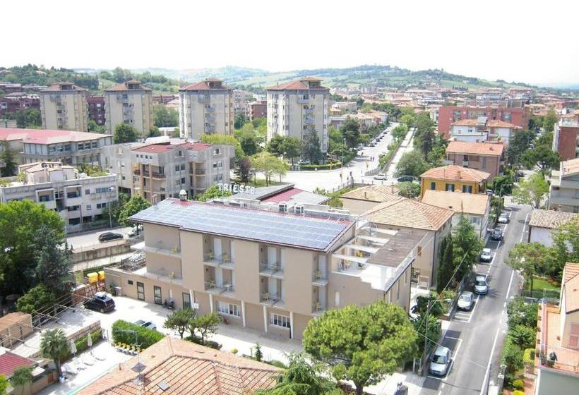 ホテル Trieste