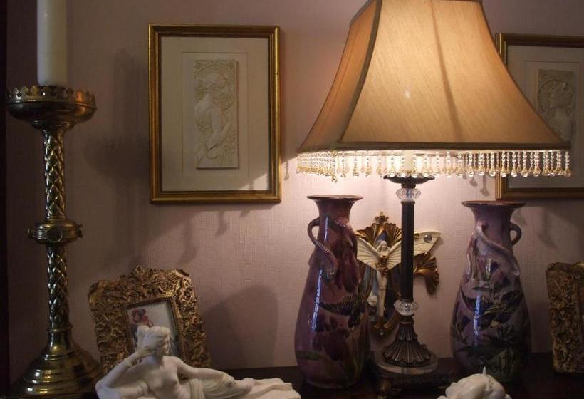 Hotel The Hillcroft Boutique, Unique