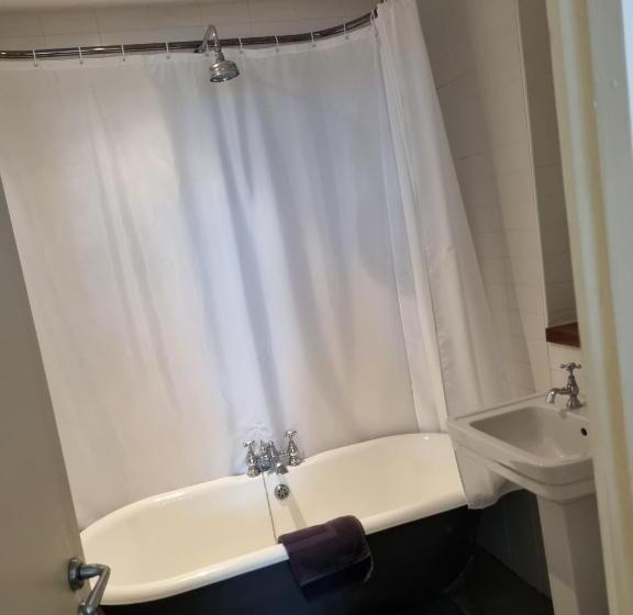 호텔 The Racquet Club