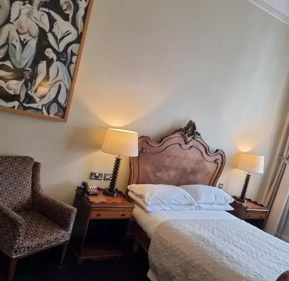 호텔 The Racquet Club