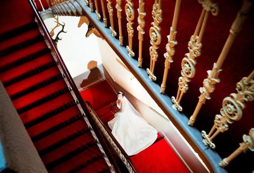 호텔 The Racquet Club