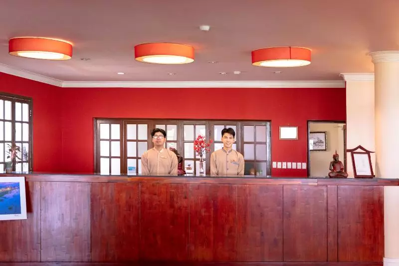 هتل Victoria Nui Sam Lodge