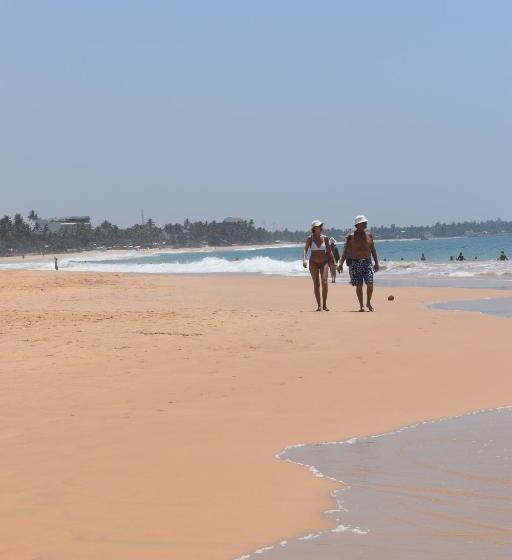 Bed and Breakfast Red Eyes Cottage Hikkaduwa