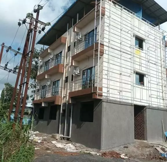 ホテル Om Sai Residency By Wb Inn
