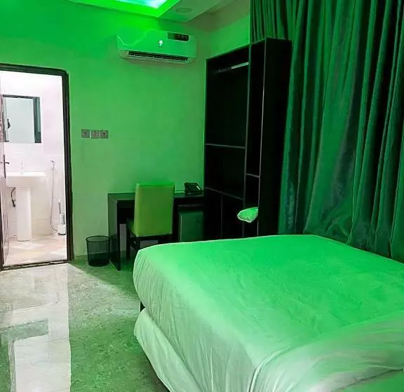 هتل Beniks Courtyard