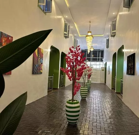 هتل Beniks Courtyard