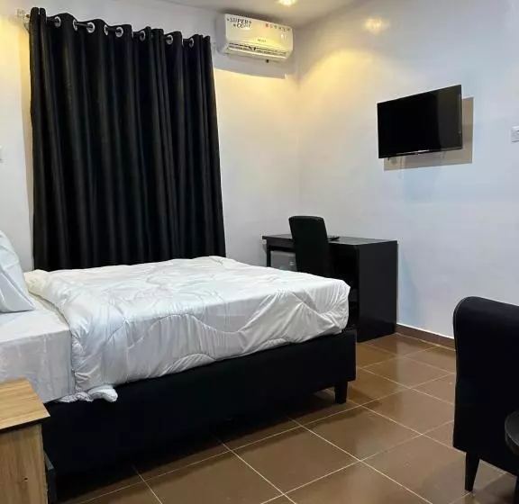 هتل Beniks Courtyard