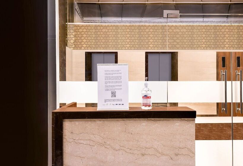 Lemon Tree Hotel, Kalina, Mumbai