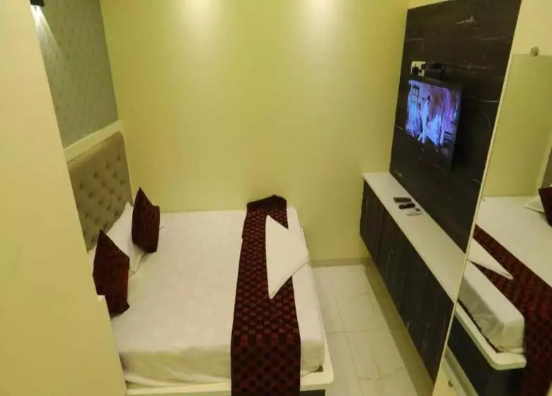 ホテル Sai Siddhi Inn   Midc Industrial Area, Mahape Navi Mumbai