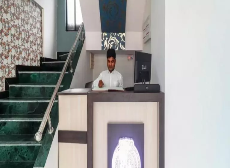 ホテル Sai Siddhi Inn   Midc Industrial Area, Mahape Navi Mumbai
